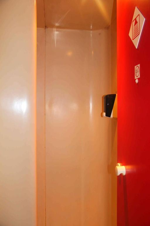 Lemon Hotel - Mery Sur Oise/Cergy Bagian luar foto