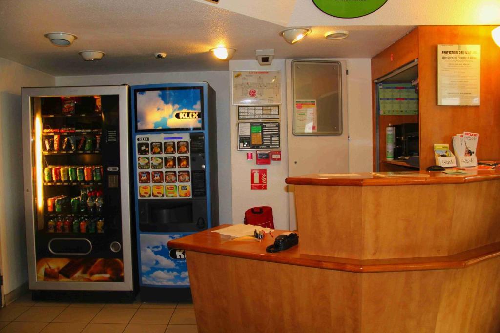 Lemon Hotel - Mery Sur Oise/Cergy Bagian luar foto